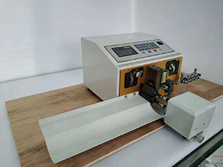 剥线机的基本配件